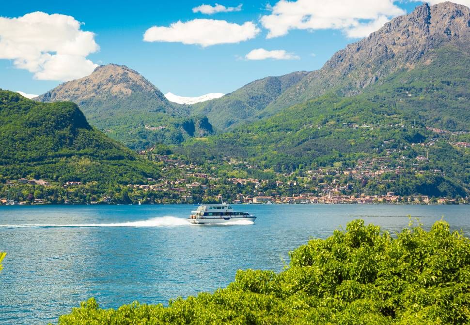 イタリアの海岸・山・湖